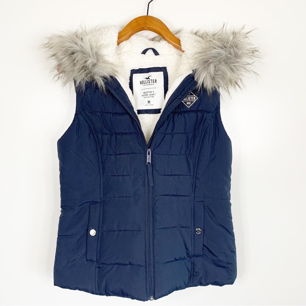 Hollister Puffer Vest, Fur Trimmed Hood, Sherpa Lined, Navy Blue, Medium